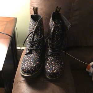 BNIB! Dr. Martens canvas boots! 💜